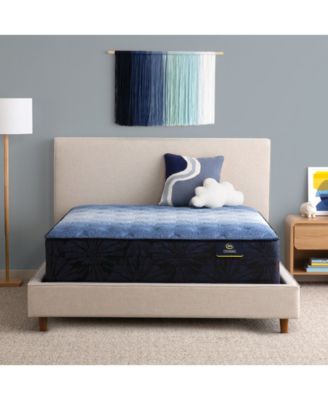 Serta - Classic Brecon 13.5" Medium Mattress - California King