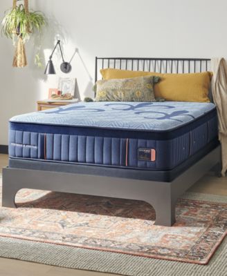 Stearns & Foster - Lux Hybrid 14.5" Medium Tight Top Luxury Mattress Set - King