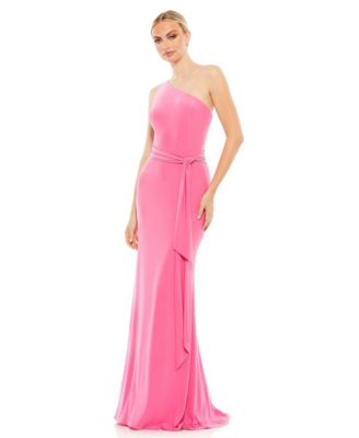 Mac Duggal