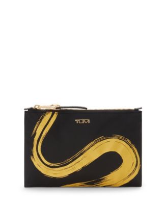 TUMI