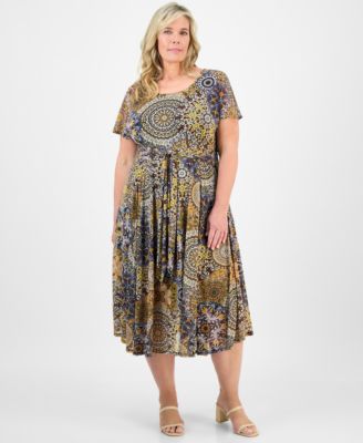 Robbie Bee - Plus Size Printed Tie-Waist Midi Dress