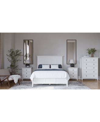 Furniture - Hedworth King 3-Pc. Set (Bed, Chest & Nightstand)