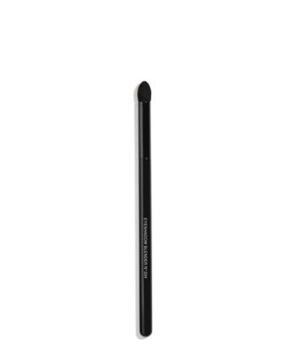 CHANEL - Rounded Eyeshadow Blender Brush N&deg;204
