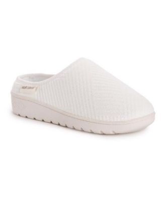 MUK LUKS