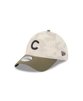New Era - Men's Light Beige/Olive Chicago Cubs 2025 Armed Forces Day 39THIRTY Flex Hat