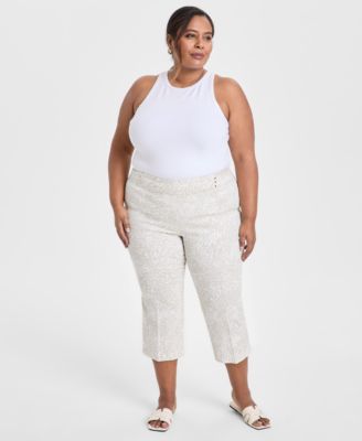 JM Collection - Plus Size Cheetah-Print Rivet-Waist Capri Pants