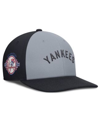 Nike - Men's Gray/Navy New York Yankees Pro Performance Snapback Hat