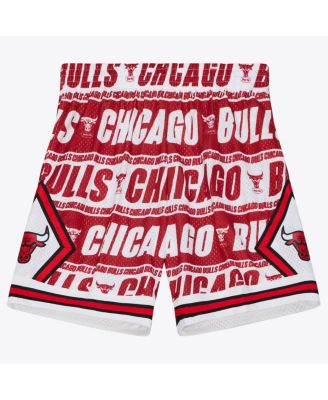Mitchell & Ness - Men's Red Chicago Bulls 1996/97 Hardwood Classics Teamwrap Swingman Shorts