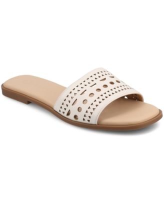 Journee Collection