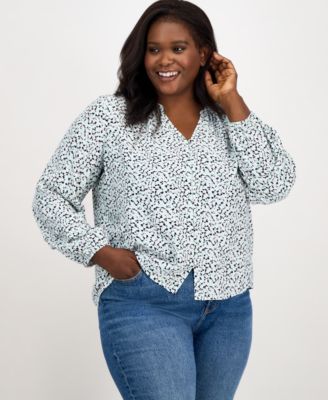 On 34th - Trendy Plus Size Shadow Floral Button-Front Blouse