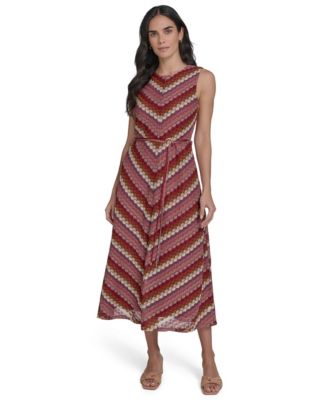 Jessica Howard - Petite Sleeveless Lace Midi Dress