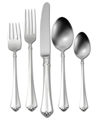 Oneida - Juilliard 45 Piece Flatware Set