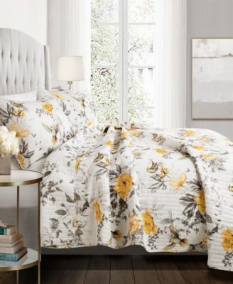 Lush Décor