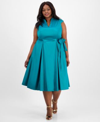 Alex Evenings - Plus Size V-Neck Sleeveless Taffeta Dress