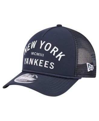 New Era - Men's Navy New York Yankees Minimalist 9FORTY A-Frame Adjustable Hat